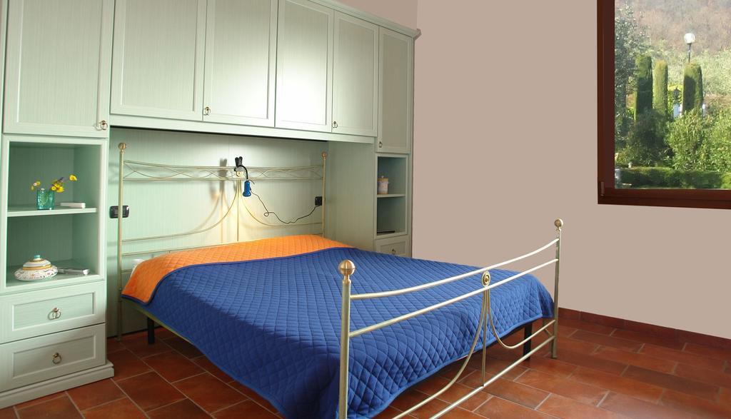 B&B Agli Ulivi Манерба-дель-Гарда Екстер'єр фото